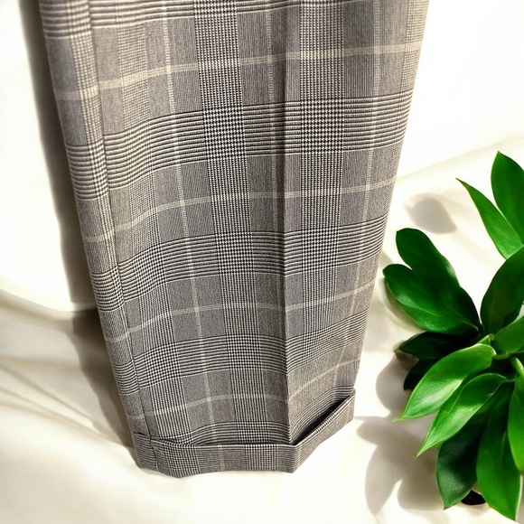H&M Men’s Plaid Slim Fit Pull On Cuffed Pants - Picture 7 of 16